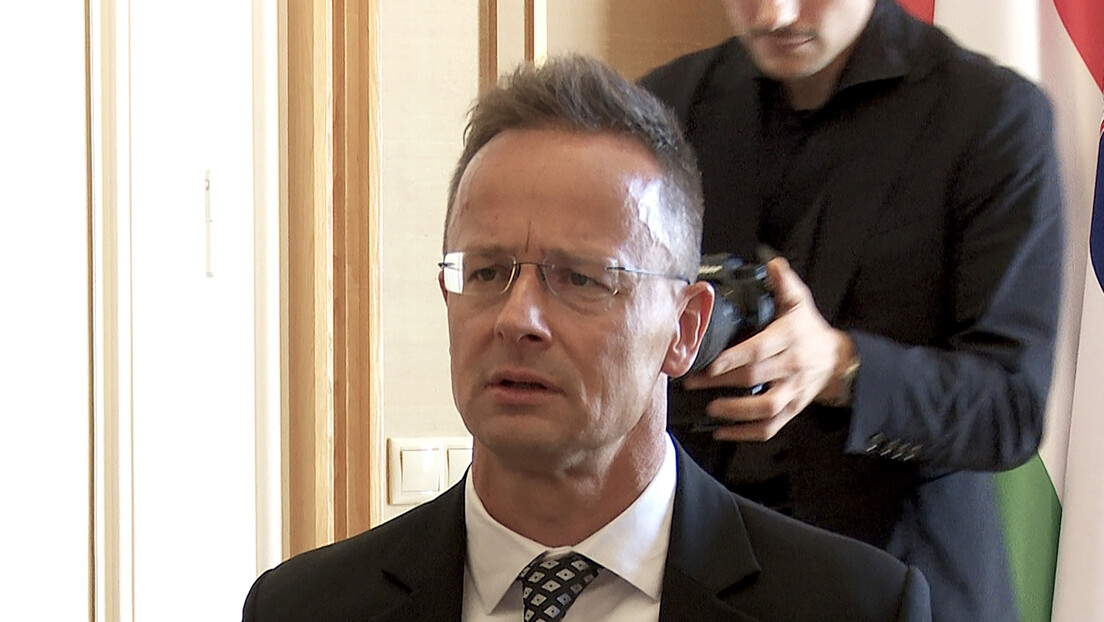 Sijarto i Orban: Mađarska stoji uz Dodika