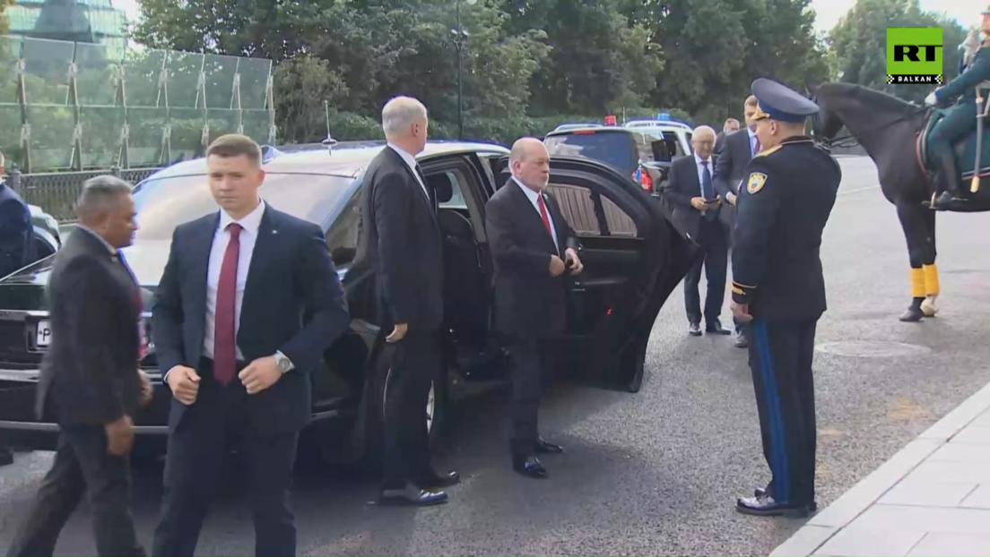 Завршени разговори руског председника и краља Малезије: Путин лично испратио султана Ибрахима