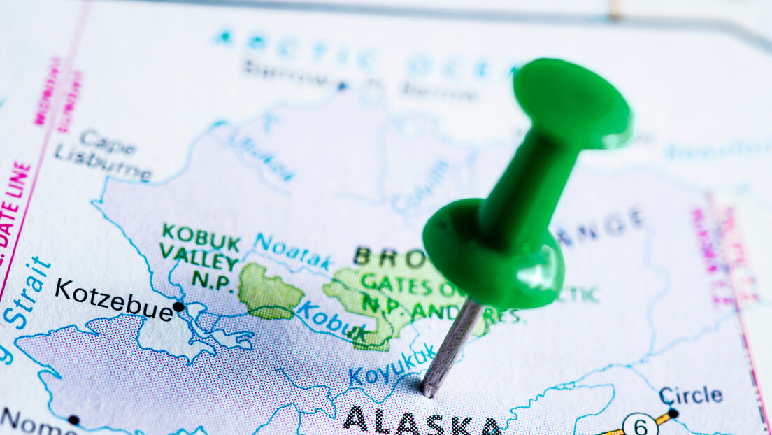 Симболични и практични разлози: Зашто се Путин и Трамп састају (баш) на Аљасци