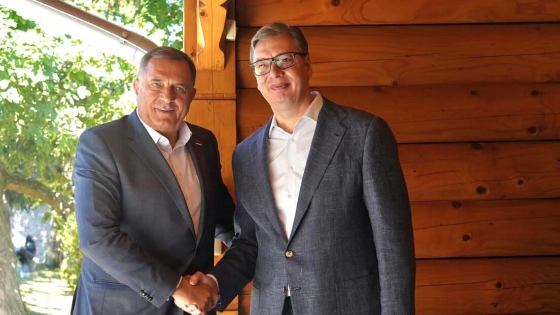 Вучић са Додиком: Теме Србија, Република Српска и заштита националних интереса (ФОТО)