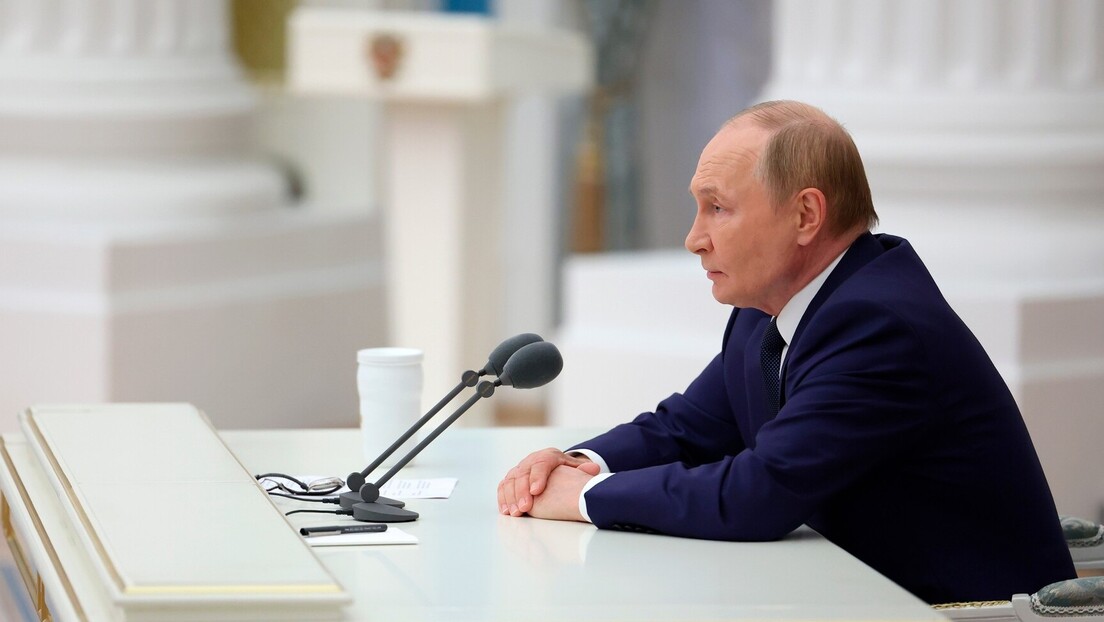 Putin održao sastanak pre samita na Aljasci: Pohvalio Trampovu administraciju