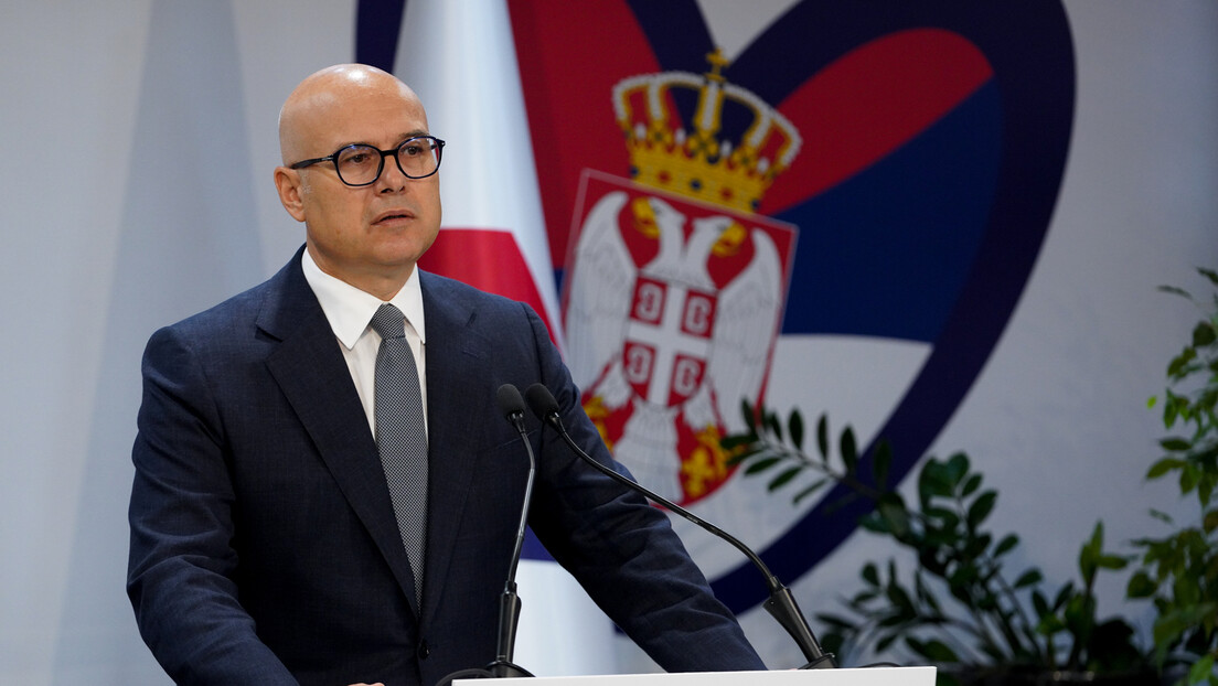 После демолирања просторија СНС-а у Новом Саду: Огласио се Милош Вучевић