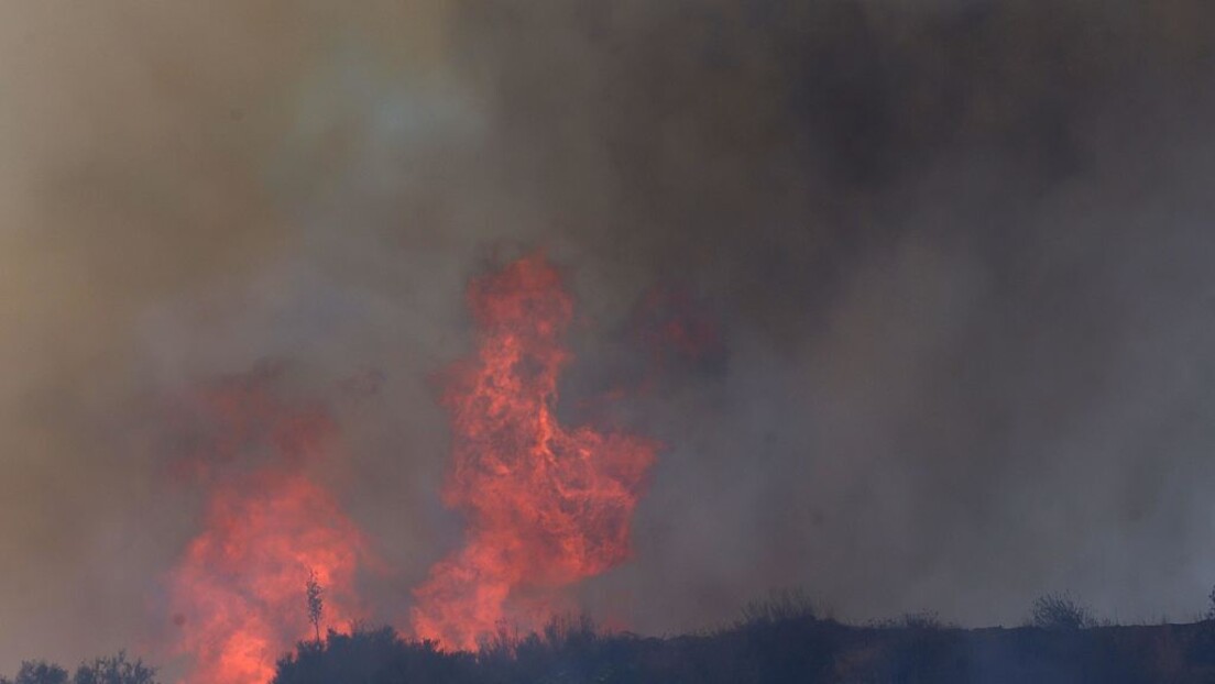 Los Anđales: Nastavlja se borba sa šumskim požarom