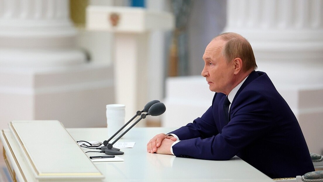 Putin čestitao Dan nezavisnosti predsednici i premijeru Indije