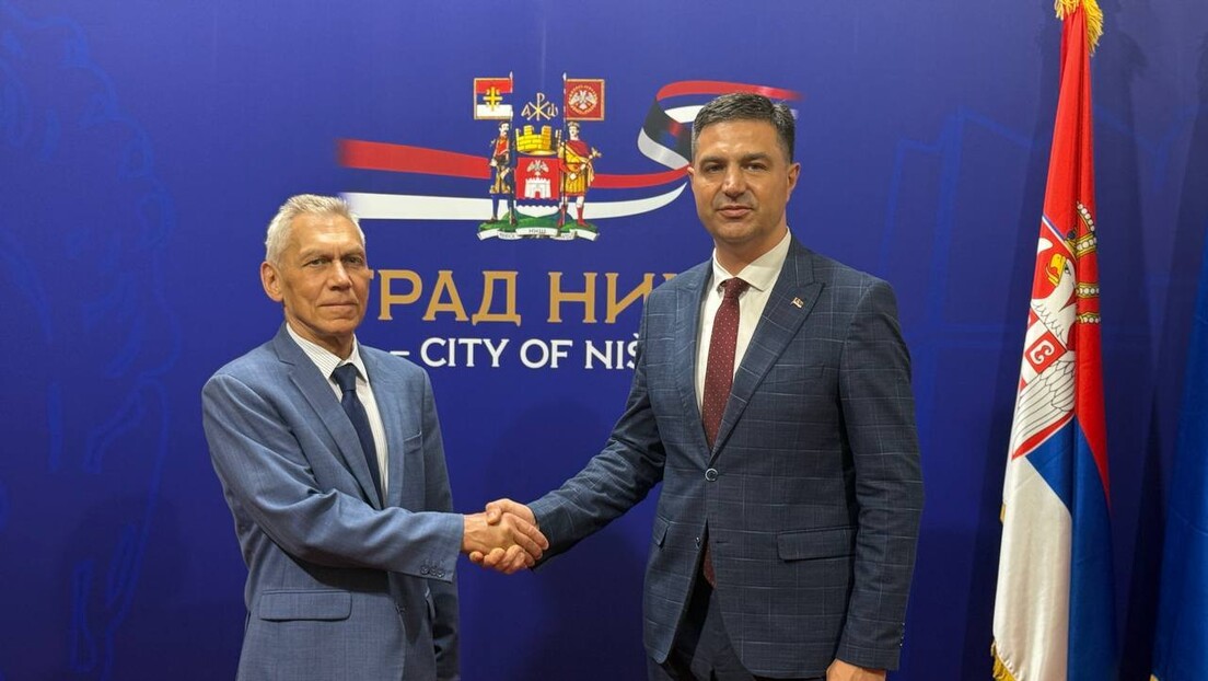 Боцан-Харченко се састао са градоначелником Ниша: Посебна пажња посвећена заједничким пројектима