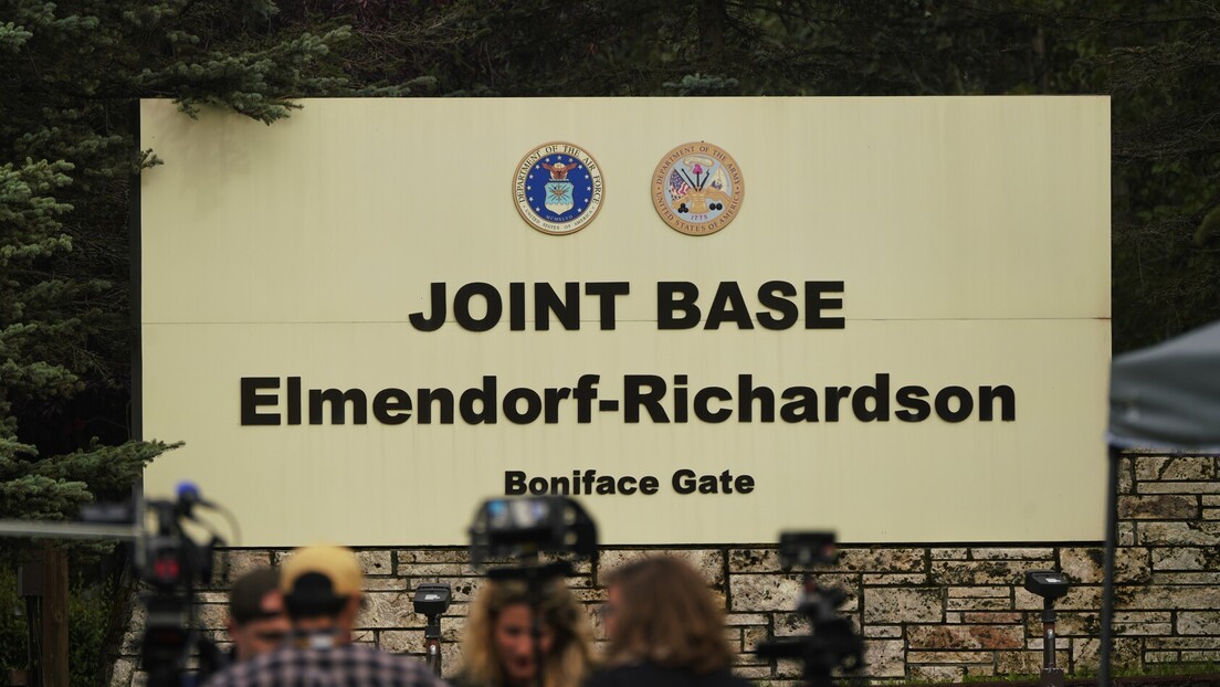 СССР дукс, импровизовани камп за руске новинаре и дивље животиње: Припреме за самит Путин-Трамп