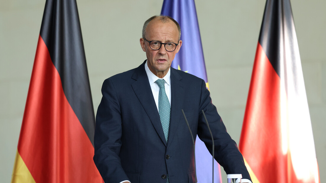 "Билд": Мерц сазвао ванредну седницу владе