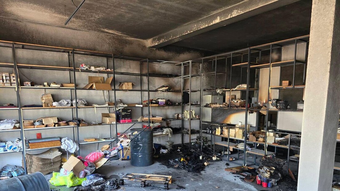 U Zubinom Potoku bačena bomba na lokal Miloša Perovića, kandidata Srpske liste