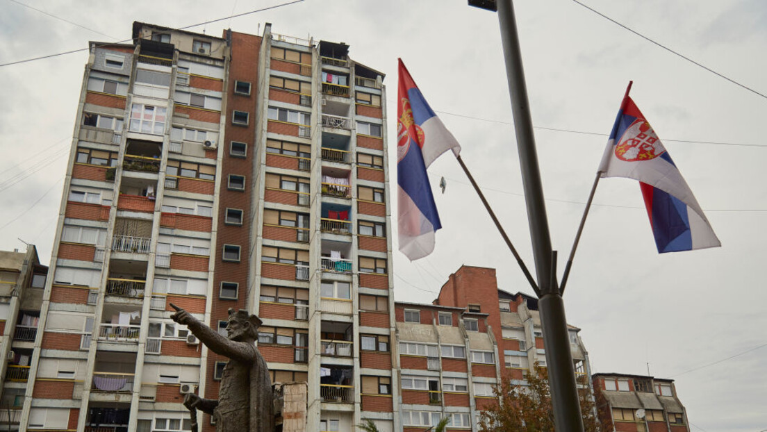 Odbor za pomoć KiM iz Banjaluke uručio stipendije deci s Kosmeta