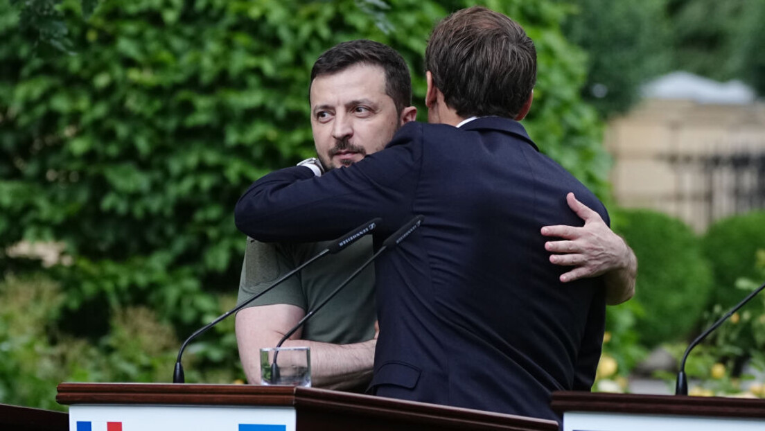 Makron pred put u Vašington: Zelenski i Evropa na istom frontu