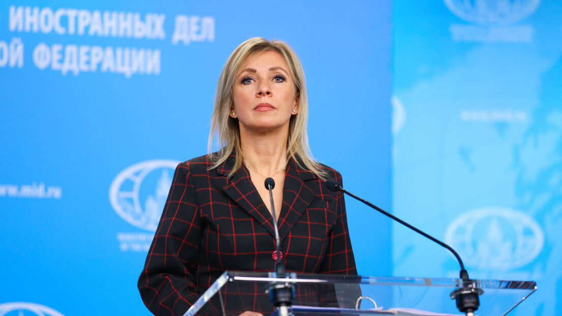 Zaharova: Makron laže
