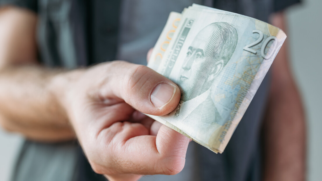 Ministarstvo finansija predložilo iznos minimalca: Sindikati traže da ne rastu samo najniže plate