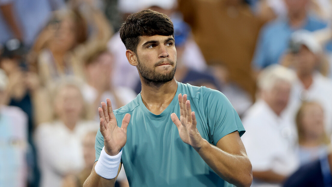 Šok umesto spektakla: Siner gubio 0:5 pa predao, Alkaraz šampion Sinsinatija