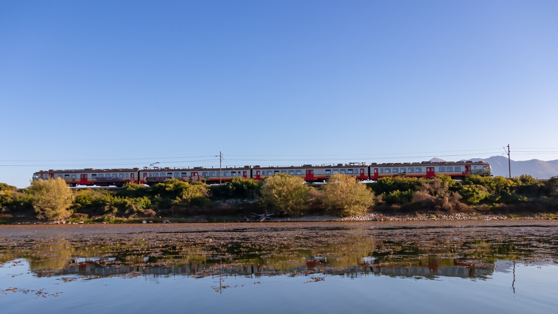 Железнички радници у Црној Гори најављују штрајк: Могућ прекид саобраћаја и на барској прузи