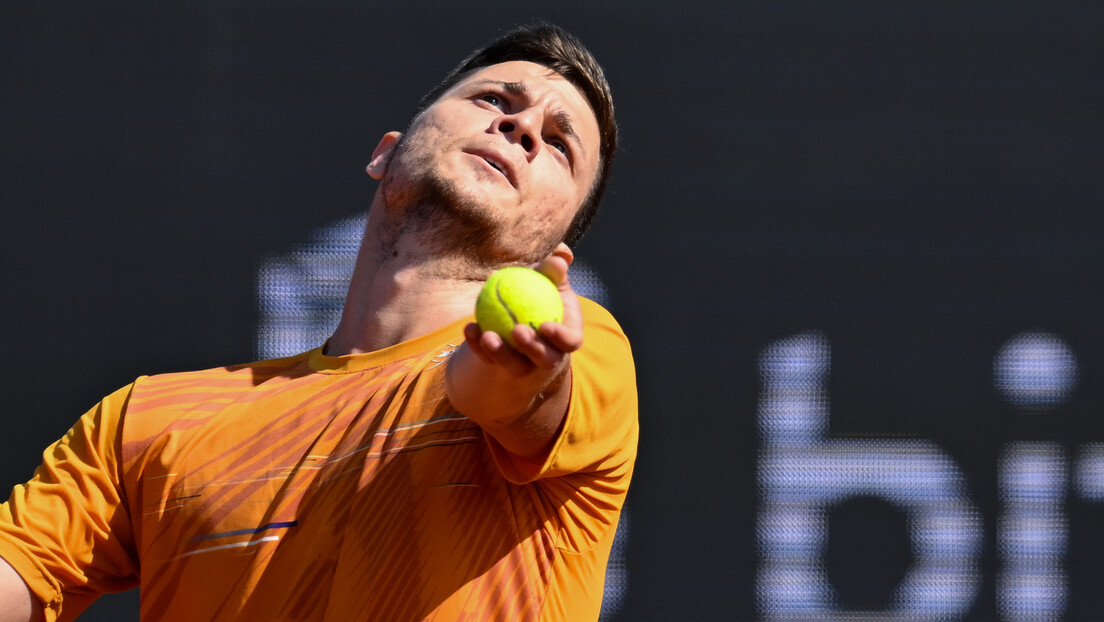 Kecmanoviću samo sat vremena bilo dovoljno za plasman u četvrtfinale Vinston-Sejlema