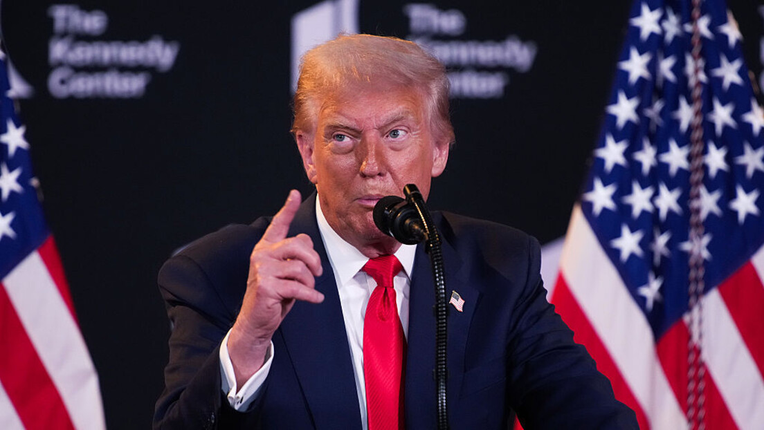 Америци нема ко да пише: ЕУ поште због царина престале да шаљу пакете у САД