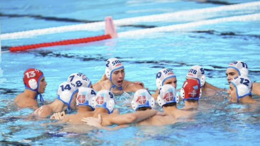 Mladim vaterpolistima evropsko srebro: Crna Gora bolja od Srbije u finalu