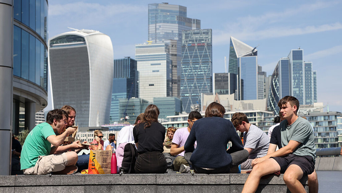 Velika Britanija: Zemlja na ivici (ekonomskog) sloma