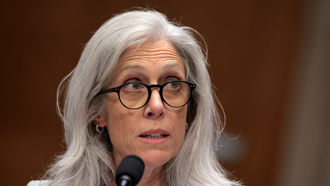 Tramp smenio direktorku Centra za prevenciju bolesti: Odbila da podrži promene u vakcinaciji