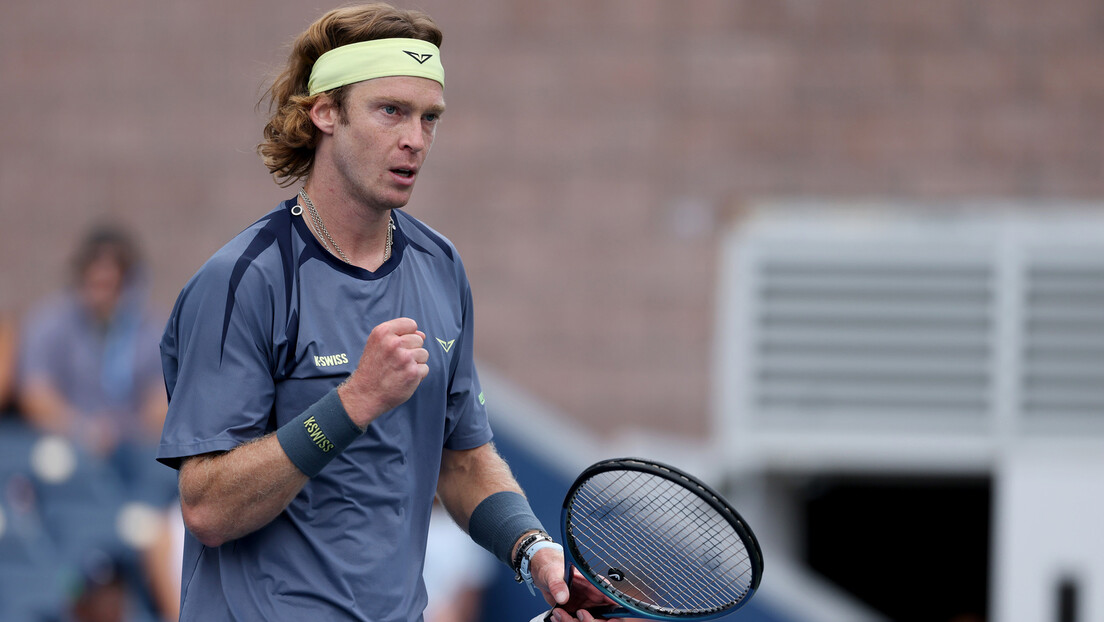 Рубљов, Александрова и Калинскаја у трећем колу Ју-Ес опена, крај за Хачанова