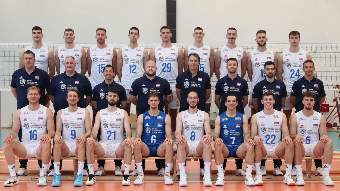 Лош почетак припрема за Светско првенство – "плава чета" изгубила од Пољске