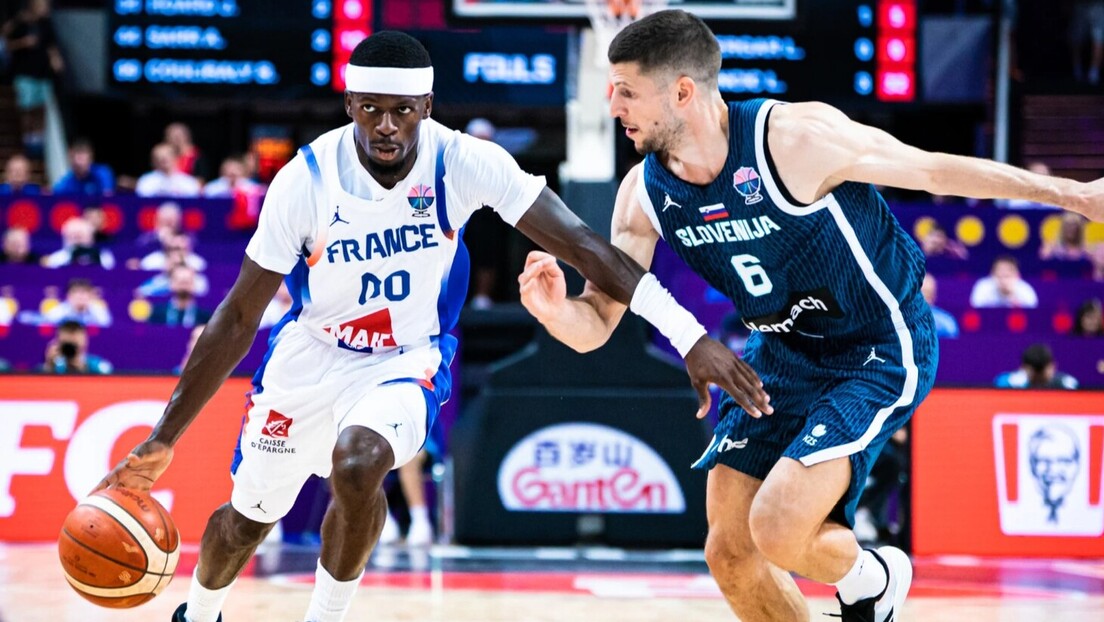 Umalo tuča na Evrobasketu – Francuz se rukovao sa Dončićem, pa dao koš kad niko nije gledao (VIDEO)