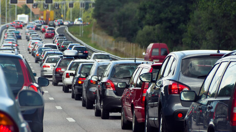 Svi bi na odmor: Kolona vozila od 700 kilometara zabeležena na auto-putu u Francuskoj