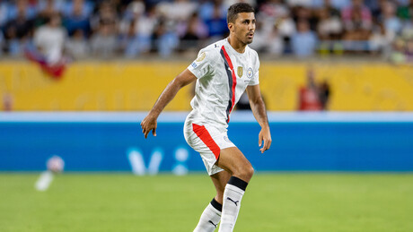 Гвардиола верује Родрију, Сити жели да га "цементира" да не оде у Реал