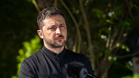 Запад наставља да наоружава Кијев: Зеленски разговарао са Трампом "о окончању сукоба"