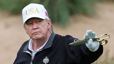 Када си у рупи, не копај: Трамп је Бајден на стероидима  