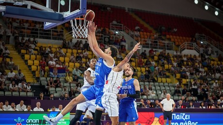 Pešić promešao karte, Srbija deklasirala Kipar