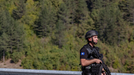 Инцидент на северу КиМ: Косовски полицајци, као да је ратно стање, пуцали за српским младићем