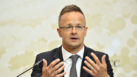 Sijarto: Značaj sastanka Putina i Trampa vidi se sa Meseca, a EU pokušava da sabotira