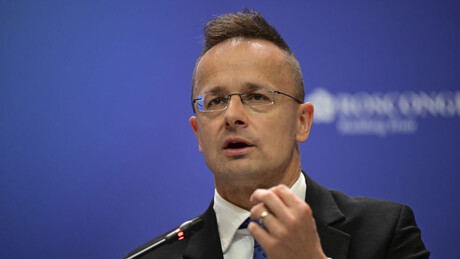 Сијарто након разговора са српским и словачким колегом: Брисел би да сруши патриотске земље