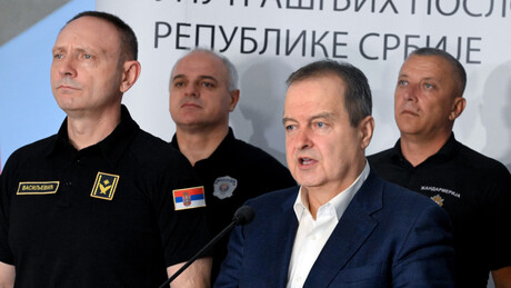 Dačić: Povređeno 75 policajaca, privedeno 114 osoba