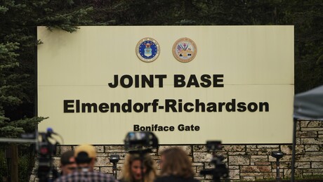 СССР дукс, импровизовани камп за руске новинаре и дивље животиње: Припреме за самит Путин-Трамп