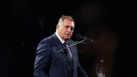 Карл Шмит и Милорад Додик, или питање алкохола