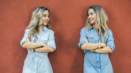 "Blizanačka telepatija" ili nešto drugo? Evo šta nauka kaže o neobičnoj vezi između blizanaca