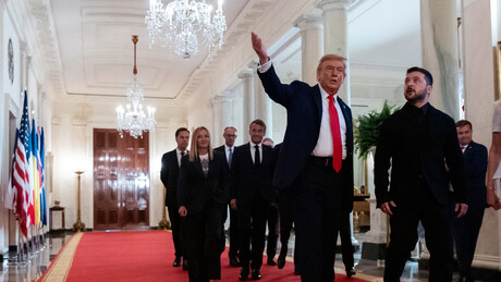 Отрежњујући шамар за Зеленског: Захарова о новом дебаклу у Белој кући (ФОТО)