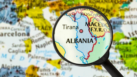 Zanimljiva geografija: Kako je Tramp posle 35 godina pomirio Azerbejdžan i... Albaniju?