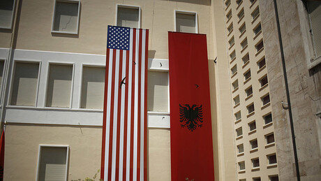 (Велико)албански штосови: Цензуришу Трампа, а да ли им се привиђају званичници из Пентагона?