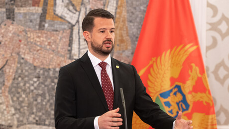 Милатовић тражи боље мере против ватрене стихије: Оспособити два постојећа авиона за гашење пожара