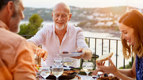 Од шведског стола до летова: Како водити рачуна о исхрани на одмору - и то без дијета