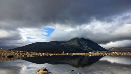 Vreme stoji, ljudi gube razum: Zbog čega planinu Ural nazivaju i najmisterioznijom zonom u Rusiji