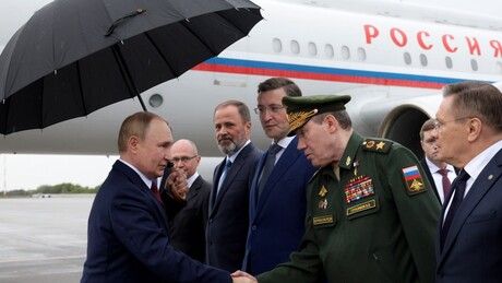 Путин у центру руске нуклеарне индустрије: Добио необичан поклон (ВИДЕО)