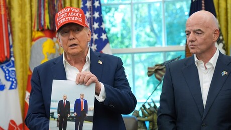 Tramp se pohvalio slikom s Putinom pa poručio: Nadam se da će doći na Mundijal (FOTO)