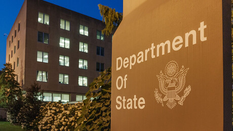 Очекују ли САД насиље у Србији: Шта се крије иза "упозорења" амбасаде