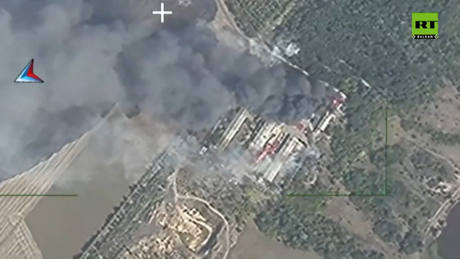 Комбиновани удари Русије на украјинске положаје у ДНР (ВИДЕО)