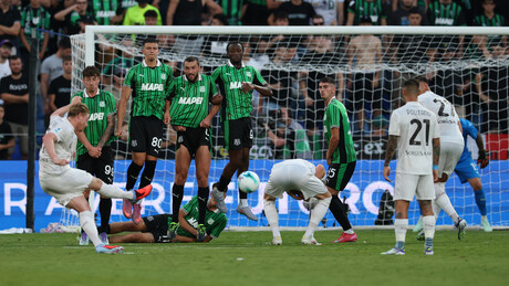 De Brujne debitovao golom, Napoli pobedom započeo odbranu titule