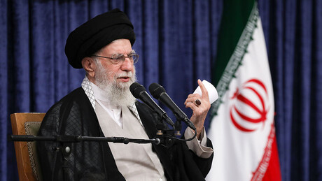 Ајатолах има поруку за Вашингтон: Ми вас нећемо слушати